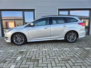 Ford Focus Ford Focus Wagon 1.0 ST-Line DEALERONDERHOUDEN NAP - afbeelding nr 5