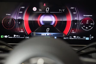Mercedes-Benz C-Klasse Mercedes-Benz C-klasse 300 e 4MATIC AMG 63 Look / Acc / Memory / Burmester / Head Up / 360 Camera / Leder / Navi / Led / 20 Inch - afbeelding nr 18