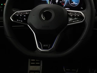 Volkswagen Golf Volkswagen Golf 1.4 eHybrid GTE | Camera | Adaptive cruise |  Carplay | Navigatie | Sportstoelen | Full LED | Sfeerverlichting | PHEV - afbeelding nr 9