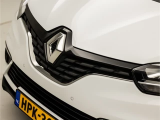 Renault Grand Scénic Renault Grand Scénic 1.2 TCe Deluxe 7 Persoons (PANORAMADAK, APPLE CARPLAY, VIRTUAL COCKPIT, NAVIGATIE, CLIMATE, STOELVERWARMING, SPORTSTOELEN, GETINT GLAS, CRUISE, NIEUWE APK, NIEUWSTAAT) - afbeelding nr 31