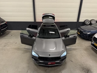 Mercedes-Benz CLA PANO/SFEER/NIGHT-PACK/KEYLESS/CARPLAY/LED/SPORTSTOELEN/DONKERE HEMEL/PRIVACY/18