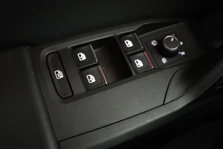 SEAT Leon SEAT Leon 1.0 TSI FR Launch Edition | Carplay |  Stoel & stuurverwarming | Adaptive cruise | Camera | Full LED | Keyless | Navigatie | Park Assist - afbeelding nr 28
