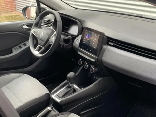 Renault Clio Renault Clio 1.0 TCe 90 Autom Led Cruise Carplay Camera 2024 Eerste Eigenaar Fabrieksgarantie Vol Opties Nieuwstaat 2004 KM Gereden - afbeelding nr 15