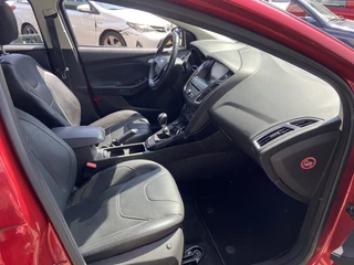 Ford Focus Ford Focus Wagon 1.0 Titanium - afbeelding nr 3