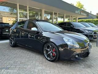 Alfa Romeo Giulietta Alfa Romeo Giulietta 1.7 TBi Quadrifoglio Verde Pano, Leer, Climat, Navi, LM.. - afbeelding nr 3