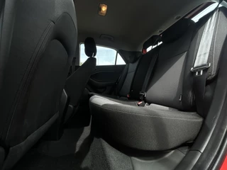 Hyundai i20 Hyundai i20 1.0 T-GDI Comfort | Navigatie | Trekhaak | Lichtmetalen velgen - afbeelding nr 13