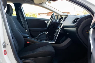 Volvo V40 Volvo V40 1.6 T2 R-Design | Trekhaak | Climate control | Cruise control | - afbeelding nr 11