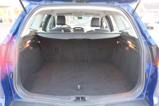 Ford Focus Ford Focus Wagon 1.5 Titanium 150pk | Half leder | Winterpack | 1.500kg trekgewicht | Dealeronderhouden | Navigatie | Parkeersensoren voor & Achter - afbeelding nr 13