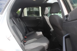 Volkswagen Polo Volkswagen Polo 1.0 TSI Highline 3x R-line / Full option! / Panoramadak / Camera / Virtual Cockpit / Keyless / 17'' / Dynaudio / Winterpakket / LED Koplampen / Navigatie / DAB / ACC - afbeelding nr 13