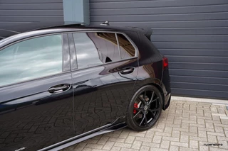 Volkswagen Golf Volkswagen Golf 8 GTI Clubsport | Pano | Matrix IQ | Alcantara | ACC | Rijdersauto Edition | Deep Black Pearl | Fabrieksgar. 2027 - afbeelding nr 40