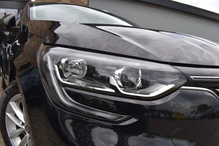 Renault Mégane Renault Mégane 1.5 DCI BOSE, Navi, Camera, Cruise - afbeelding nr 8