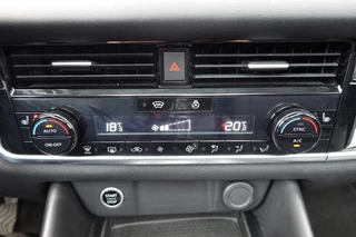 Nissan QASHQAI Nissan QASHQAI 1.3 MHEV N-CONNECTA + Panorama + Cold pack + 360 graden - afbeelding nr 11