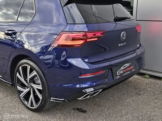 Volkswagen Golf Volkswagen Golf 1.5 eTSI R-Line Panorama/IQ Light/Keyless/ - afbeelding nr 15