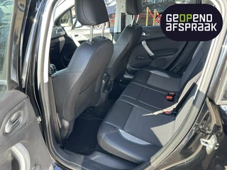 Peugeot 2008 Peugeot 2008 1.2 PureTech Urban Cross | Cruise | Trekhaak - afbeelding nr 17