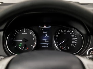 Nissan QASHQAI (NAVIGATIE, CLIMATE, 360 CAMERA, GETINT GLAS, TREKHAAK, SPORTSTOELEN, PARKEERSENSOREN, CRUISE, NIEUWE APK, NIEUWSTAAT) - afbeelding nr 20