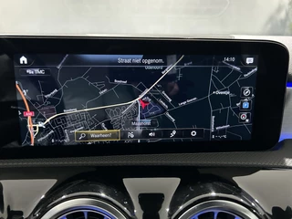 Mercedes-Benz A-Klasse Mercedes-Benz A-Klasse 250e AMG// Panoramadak // Memory // MultiBeam LED // Keyless // Magno Grijs // Augmented - afbeelding nr 10