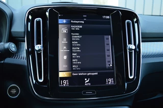 Volvo XC40 Rijklaarprijs-Garantie Leder Interieur Panorama dak Led Camera - afbeelding nr 25