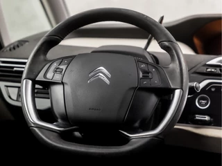 Citroën Grand C4 Spacetourer Automaat (APPLE CARPLAY, NAVIGATIE, CAMERA, GETINT GLAS, MASSAGE, SPORTSTOELEN, PARKEERSENSOREN, TREKHAAK, CRUISE, DAB+, NIEUWSTAAT) - afbeelding nr 18