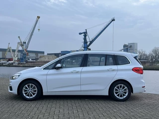 BMW 2 Serie BMW 2-serie Gran Tourer 216d Automaat Corporate Lease Sport Clima/Cruise/Navi/Bluetooth/LED/16