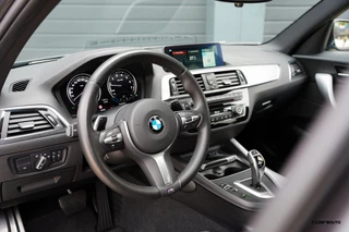 BMW 1 Serie BMW 1-serie M140i LCI2 | Schuifdak | Stuurverwarming | Navi Pro | Alcantara | HiFi Audio| M Sport onderstel | 719M | 5-deurs | - afbeelding nr 43