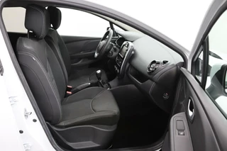Renault Clio Renault Clio Estate 0.9 TCe Zen | Carplay | Navi | Airco - afbeelding nr 15