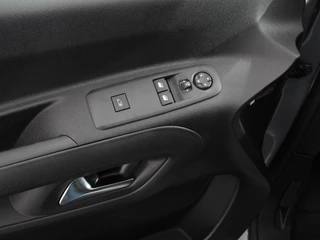 Opel Combo Opel Combo 1.5 BlueHDi 130 S&S L2 Apple Carplay / Android Auto Navigatie Trekhaak Airco Camera Cruise Control Parkeersensoren V+A DAB - afbeelding nr 22