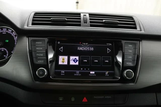 Škoda Fabia Skoda Fabia Combi 1.0 TSI Business Edition | Navigatie | Climate control | - afbeelding nr 24
