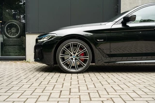 BMW 5 Serie BMW 5-serie 545e xDrive M Sport Pro B&W Pano 360c 20'' Nappa - afbeelding nr 11
