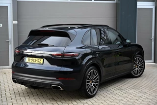 Porsche Cayenne Porsche Cayenne 3.0 | PASM, PANO, PLDS+, ADAPTIVE CRUISE, TREKHAAK, MOONLIGHT BLUE - afbeelding nr 4