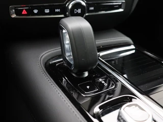 Volvo V60 Volvo V60 T6 PLUG-IN HYBRID ULTRA DARK SCHUIFDAK FULL-LED HEAD-UP DISPLAY - afbeelding nr 19