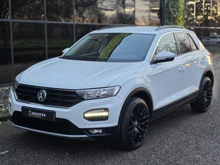 Volkswagen T-Roc 1.5 TSI Style |STUUR/STOELVERW.|ACC|CAMERA