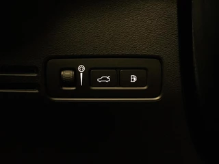 Volvo XC40 Volvo XC40 1.5 T5 Twin Sport (APPLE CARPLAY,NAVI,CAMERA,LED,XENON,STOELVERWARMING,TREKHAAK,GETINT,CRUISE,CLIMATE,NETTESTAAT) - afbeelding nr 14