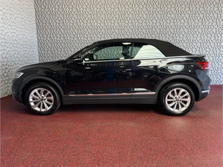 Volkswagen T-Roc Volkswagen T-Roc Cabrio TSI VIR.COCKPIT CARPLAY NAVI IQ.LED STOEL/STUUR.VERW DAB ADAP.CRUISE 05/2024 