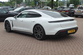 Porsche Taycan Porsche Taycan Performance 84 kWh / Panoramadak / 360Camera / Luchtvering / 20'' / Dodehoek / Stuurverwarming / Getint glas / Stoelverwarming / Warmtepomp - afbeelding nr 3