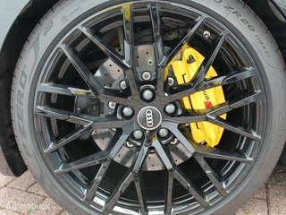 Audi R8 Audi R8 - Exclusive V10 PLUS  610pk 5.2 FSI Quattro - afbeelding nr 17