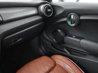 MINI One Cabrio Mini Cabrio 1.2 One Pepper Business | Origineel NL | Leder |  Navigatie | Bluetooth | Cruise control | Climate control | Parkeerhulp - afbeelding nr 19
