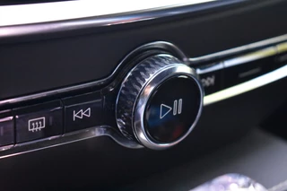Volvo V60 Volvo V60 T6 350pk AWD Plus Dark | 19'' | Trekhaak | Harman/Kardon | 360 - afbeelding nr 19
