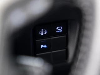 Toyota Land Cruiser Automaat (SCHUIFDAK, 1e EIGENAAR, DEALER ONDERHOUDEN, STANDKACHEL, NAVIGATIE, LUCHTVERING, MEMORY SEATS, STOELVERWARMING/KOELING, 360 CAMERA, KEYLESS, ADAPTIVE CRUISE, TREEPLANKEN, NIEUWSTAAT - afbeelding nr 39