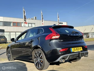 Volvo V40 Volvo V40 2.0 D2 R-Design|Automaat ½ Leer Standkachel NAP - afbeelding nr 3