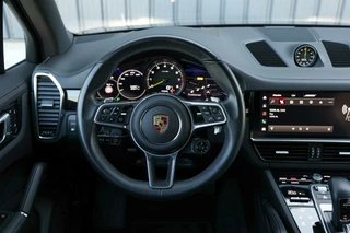 Porsche Cayenne Porsche Cayenne 3.0 E-Hybrid|360 camera|leder|Sportchrono - afbeelding nr 31