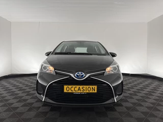 Toyota Yaris Aut. *ECC | HEATED-SEATS | CAMERA | COMFORT-SEATS* - afbeelding nr 2