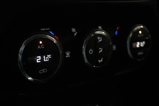 Jeep Renegade Jeep Renegade 1.4 MultiAir Limited Airco l Cruise l Keyless l NAVI l Trekhaak - afbeelding nr 13