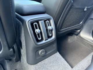 Volvo XC40 Volvo XC40 T5 Ultimate Dark | Panoramadak | Leder | H&K Audio - afbeelding nr 21