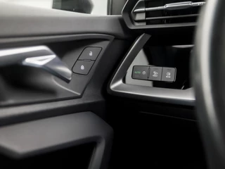 Audi A3 Automaat (APPLE CARPLAY, GROOT NAVI, CLIMATE, GETINT GLAS, SPORTSTOELEN, CRUISE, MATRIX LED, PARKEERSENSOREN, NIEUWSTAAT) - afbeelding nr 22