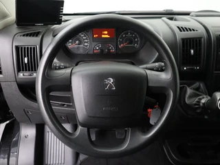 Peugeot Boxer Peugeot Boxer 2.2BlueHDi 165PK Bakwagen+Laadklep | Airco | Cruise | Zijdeur | Dakspoiler | 3-Persoons | Camera - afbeelding nr 15