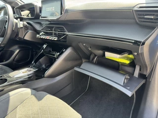 Peugeot 208 Peugeot 208 1.2 PureTech GT Pack 130PK Automaat Adaptive cruise control Climate control Leder/ Alcantara Stoelverwarming Full LED - afbeelding nr 38