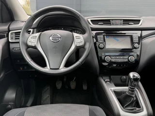 Nissan QASHQAI Nissan Qashqai 1.2 Premier Edition 2e Eigenaar,Navi,Clima,Cruise,Camera,Trekhaak,Pano,PDC V+A,Lm velgen,6 Bak,115pk,N.A.P,APK tot 12-2025 - afbeelding nr 3