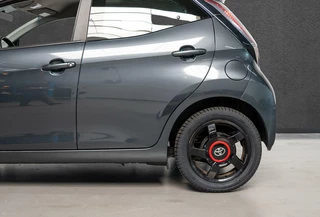 Toyota Aygo Aygo X-play | Automaat | All-Weather Banden | 2e eigenaar - afbeelding nr 19