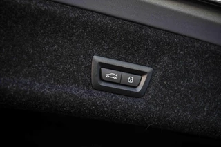 BMW 3 Serie BMW 3-serie 330e Sedan Hybrid | Vol | M Sport | Schuifdak | H&K | Innovation | Head Up | 19 inch | - afbeelding nr 41