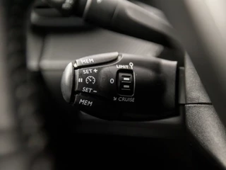 Peugeot 208 Peugeot 208 1.2 PureTech Sport (APPLE CARPLAY, NAVIGATIE, 360 CAMERA, PARKEERSENSOREN, LM VELGEN, SPORTSTOELEN, CRUISE, LANE ASSIST, NIEUWE APK, NIEUWSTAAT) - afbeelding nr 21